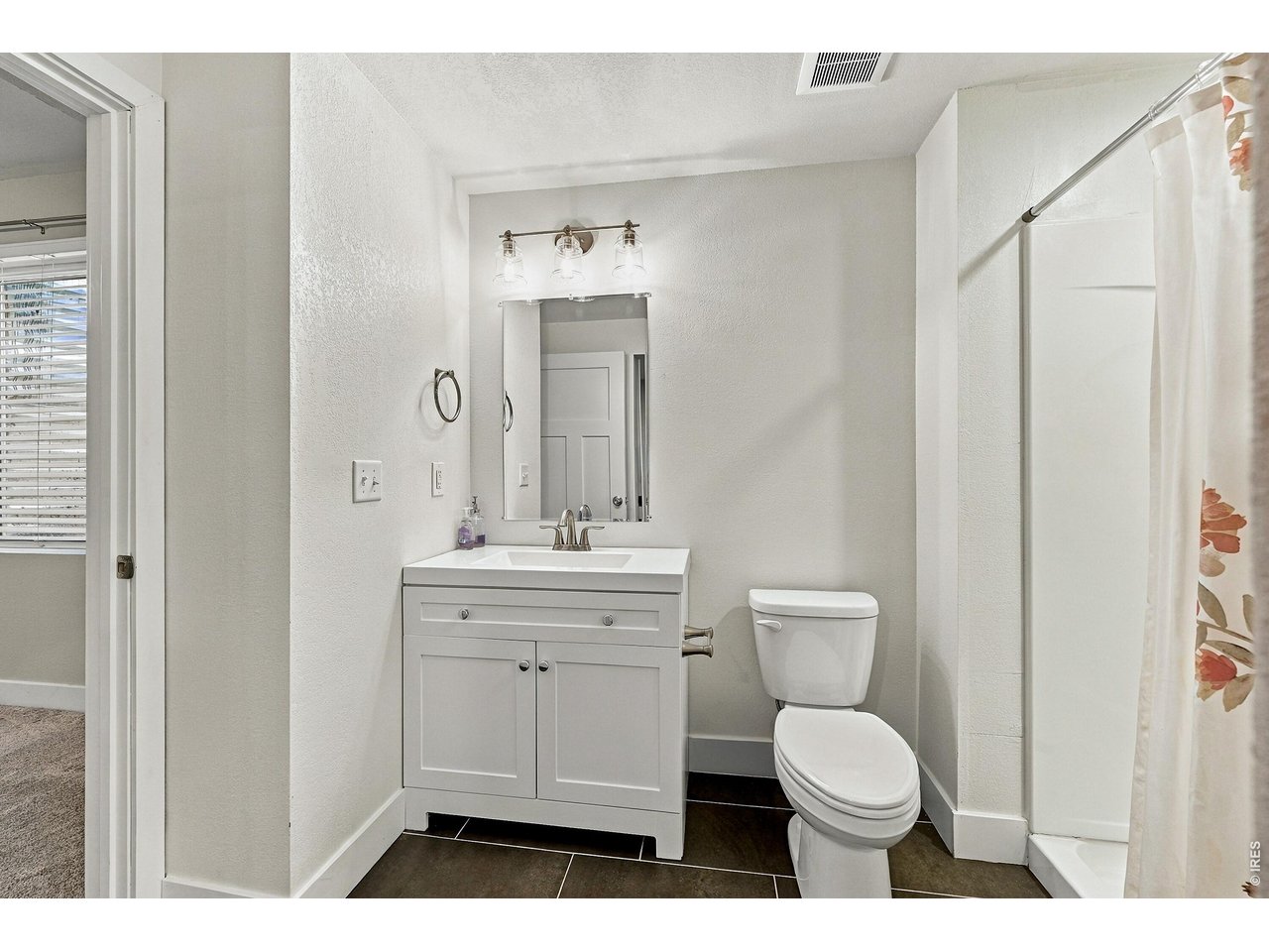 1657 Dorothy Cir