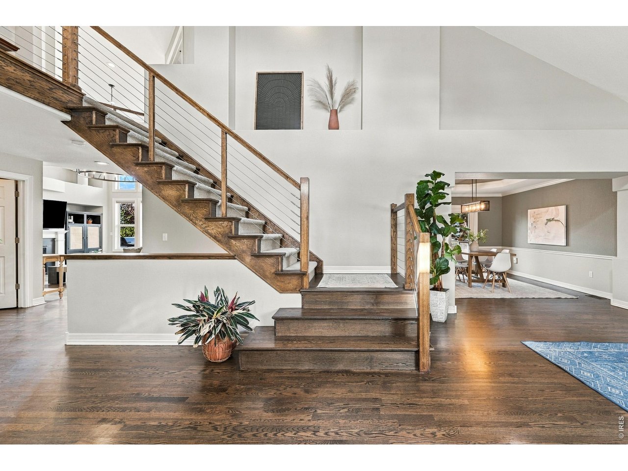2317 Rimrock Cir