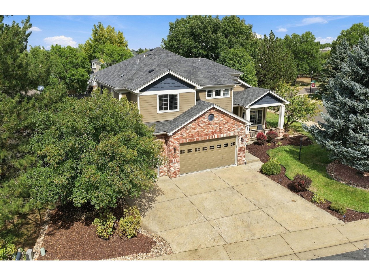 2317 Rimrock Cir