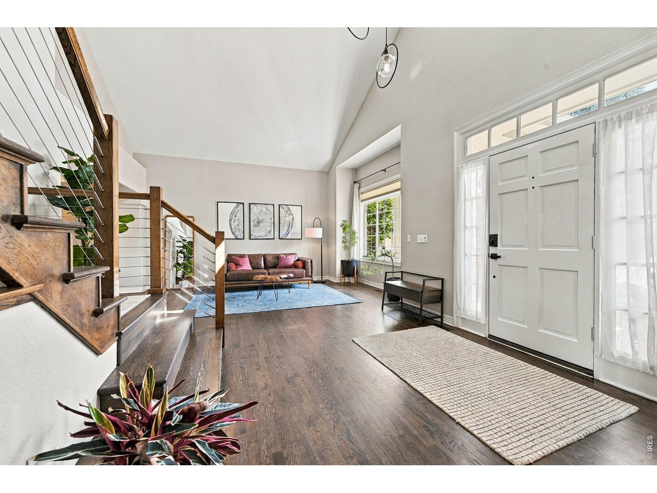 2317 Rimrock Cir