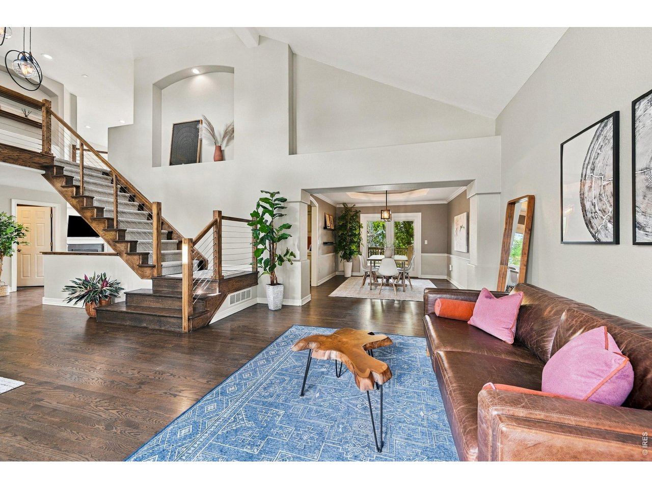 2317 Rimrock Cir