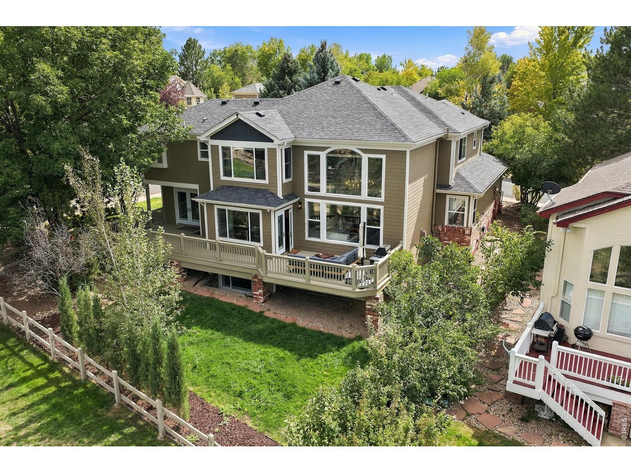 2317 Rimrock Cir