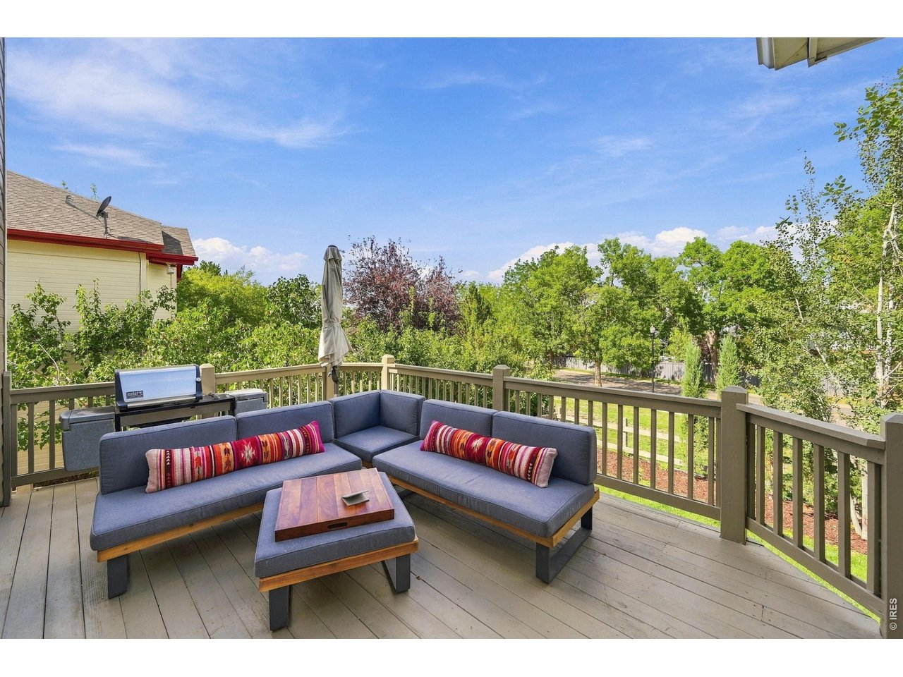 2317 Rimrock Cir