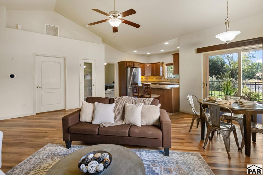 4030 S Cranberry Loop