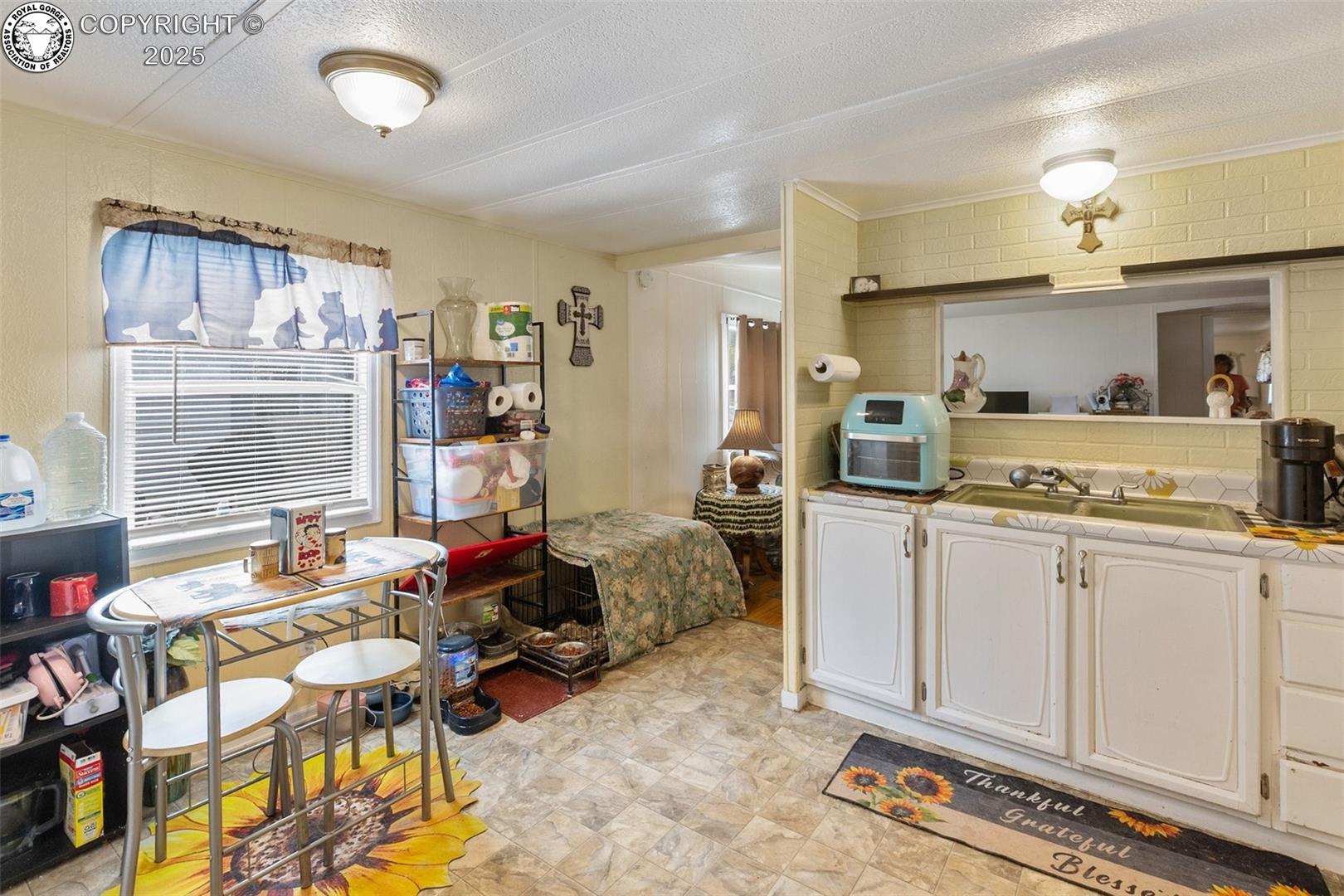 600 Raintree Boulevard 98