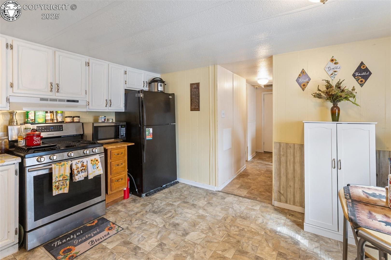 600 Raintree Boulevard 98