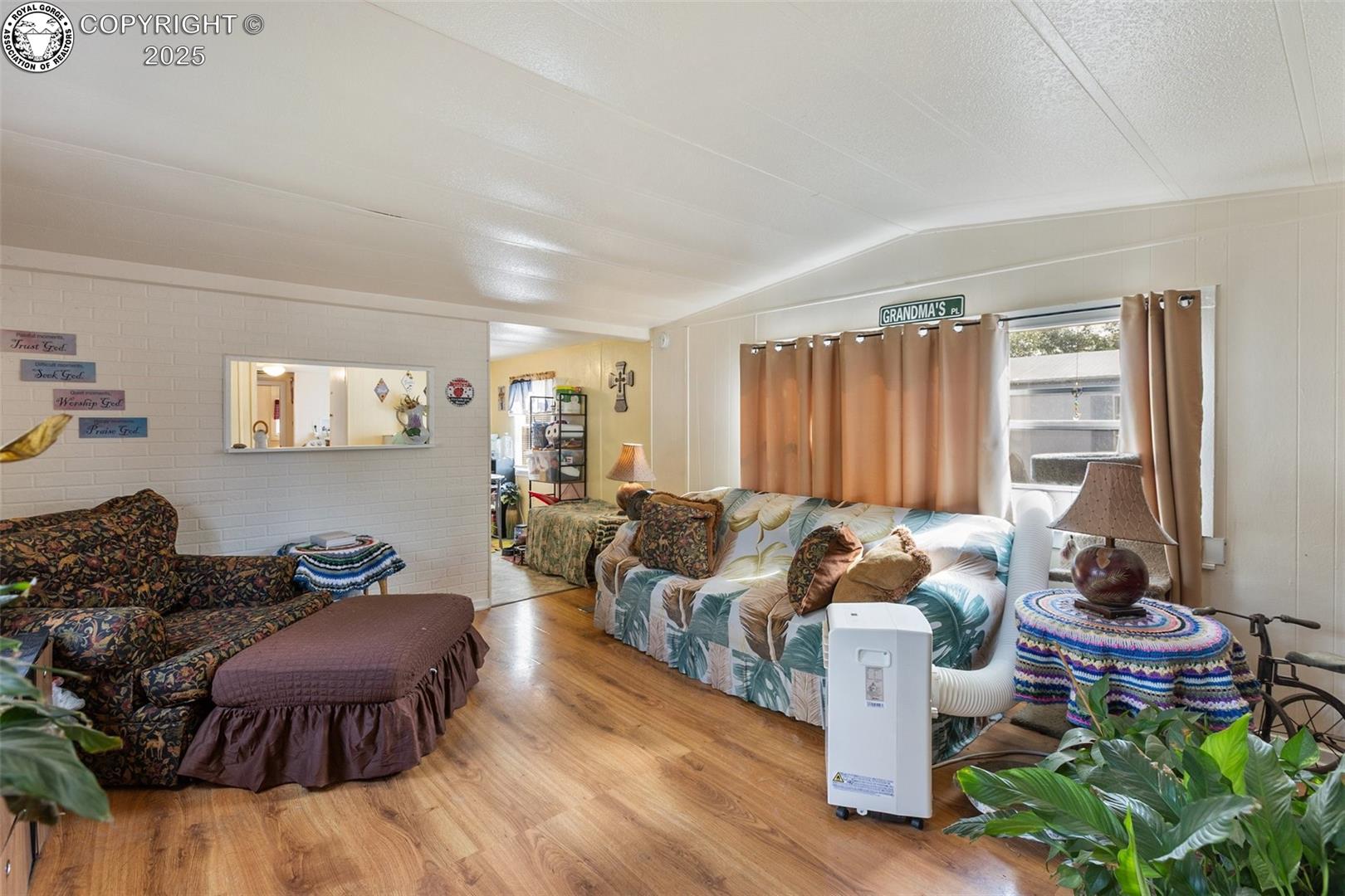 600 Raintree Boulevard 98