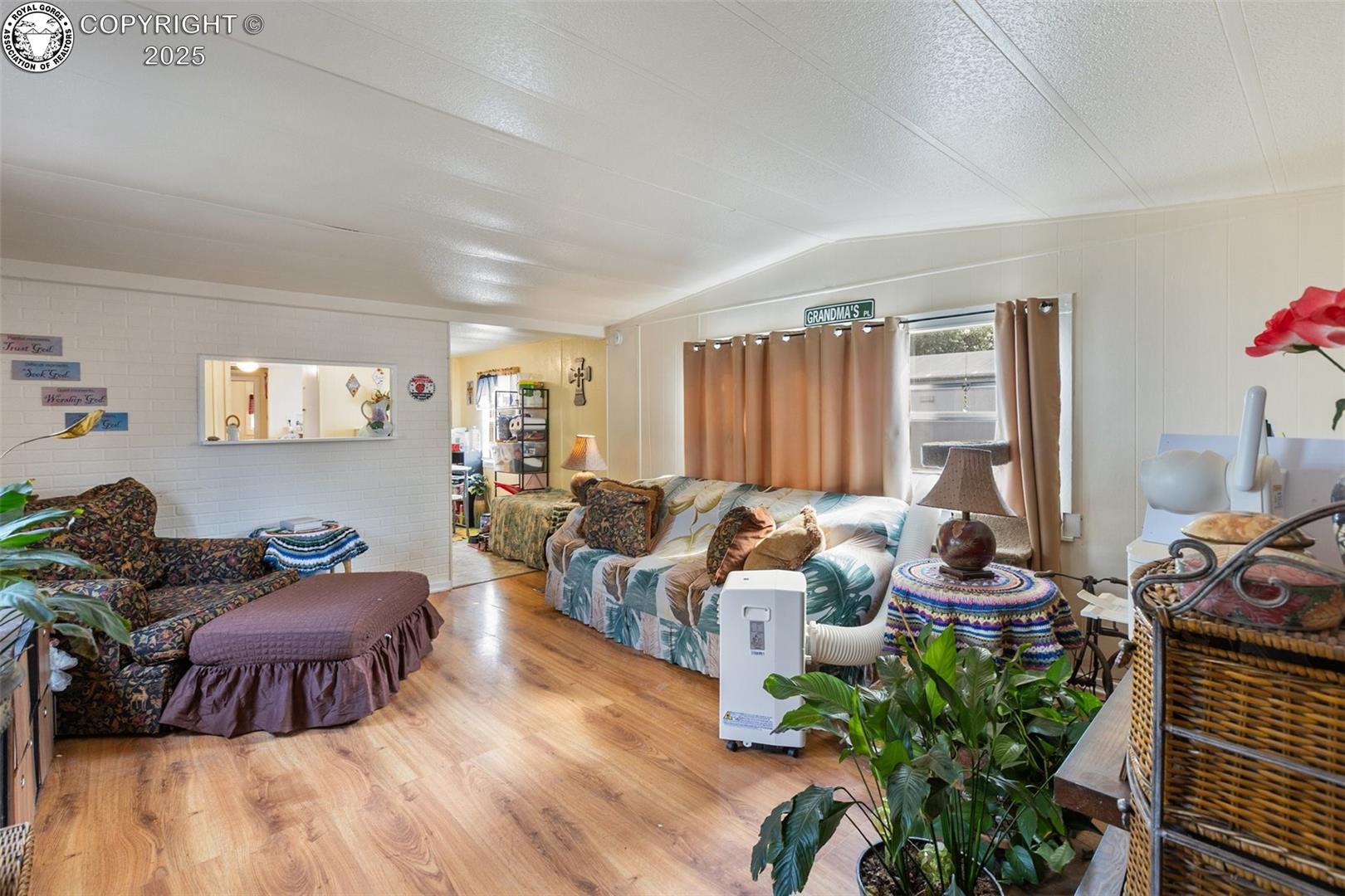 600 Raintree Boulevard 98