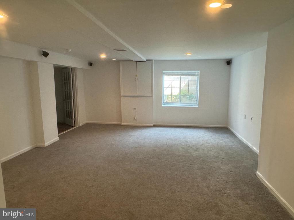 706 TRACY CIRCLE
