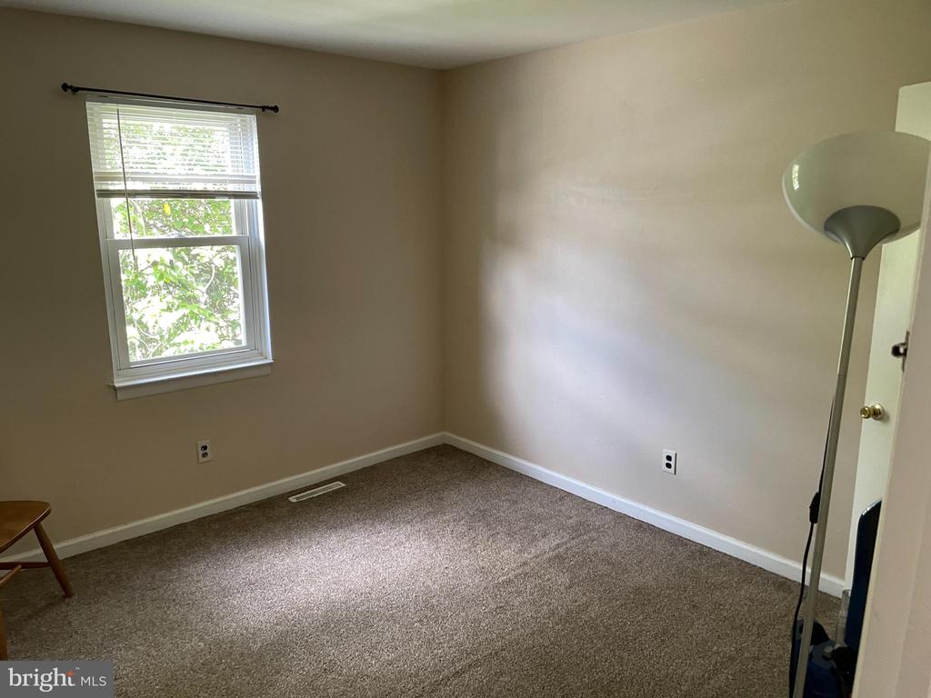 29 CURLEW CIRCLE