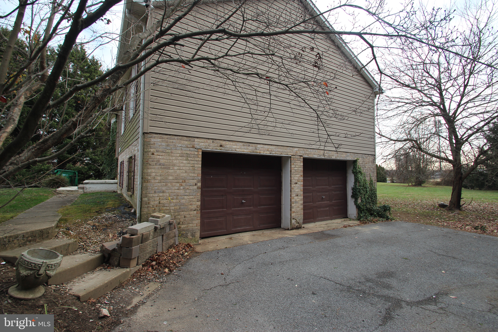 143 WELLINGTON WAY