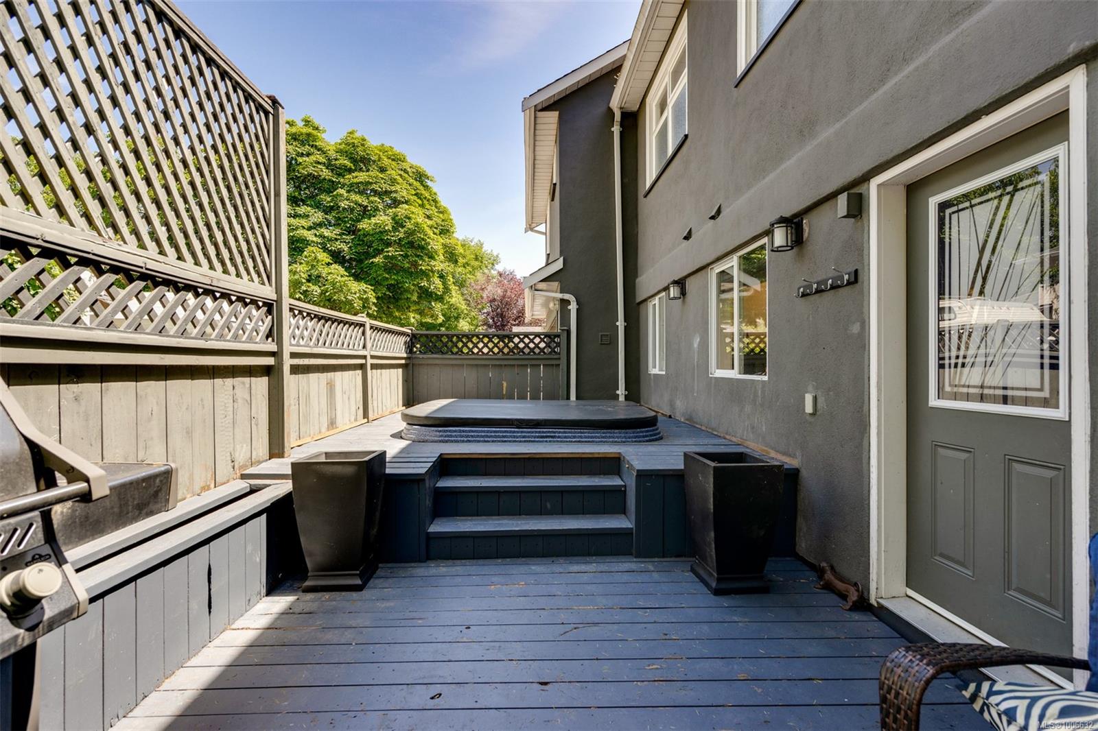 2183 Foul Bay Rd