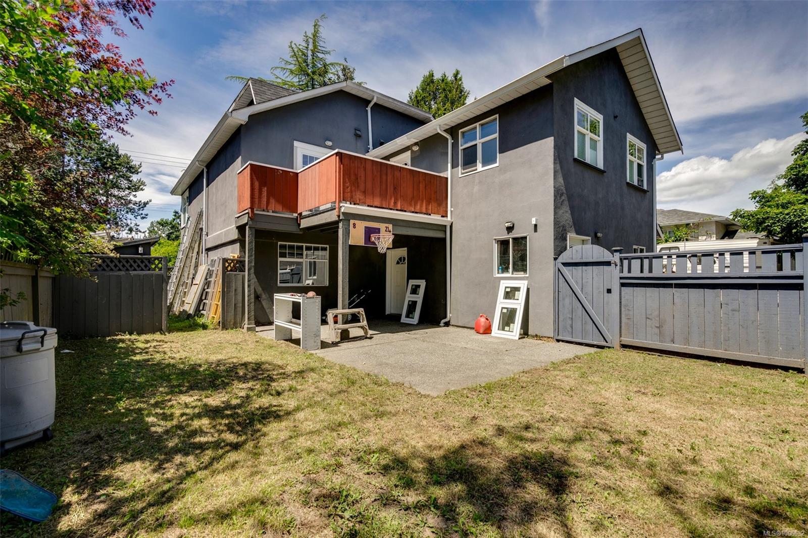 2183 Foul Bay Rd