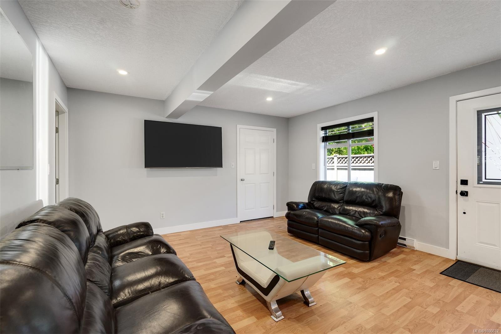 2183 Foul Bay Rd
