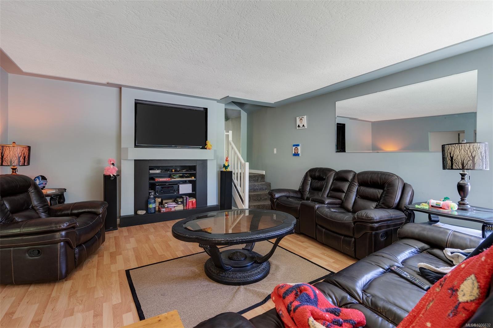 2183 Foul Bay Rd
