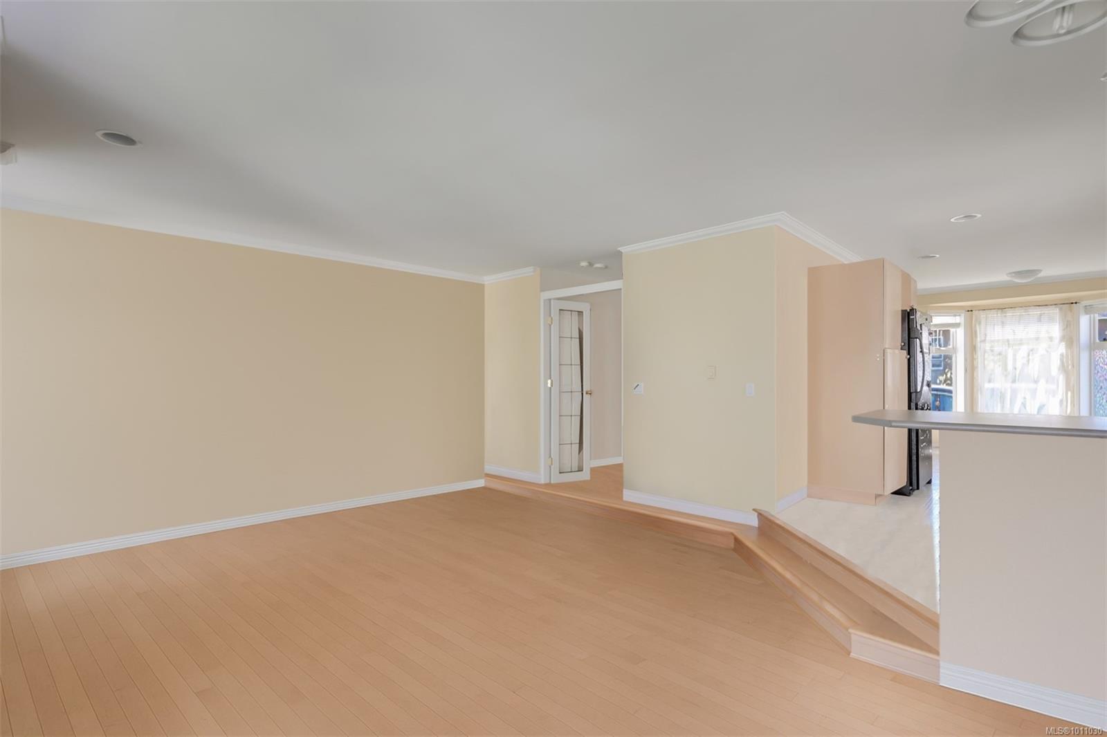 1168 Caledonia Ave