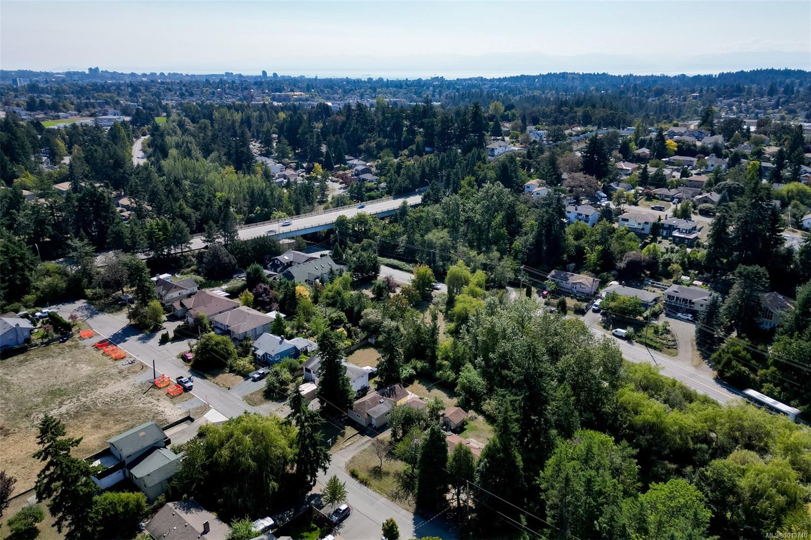 735 Violet Ave