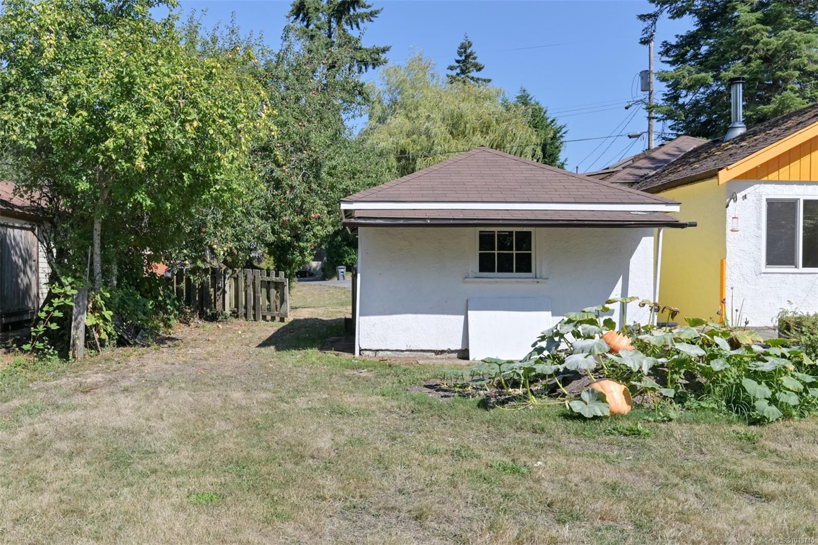 735 Violet Ave