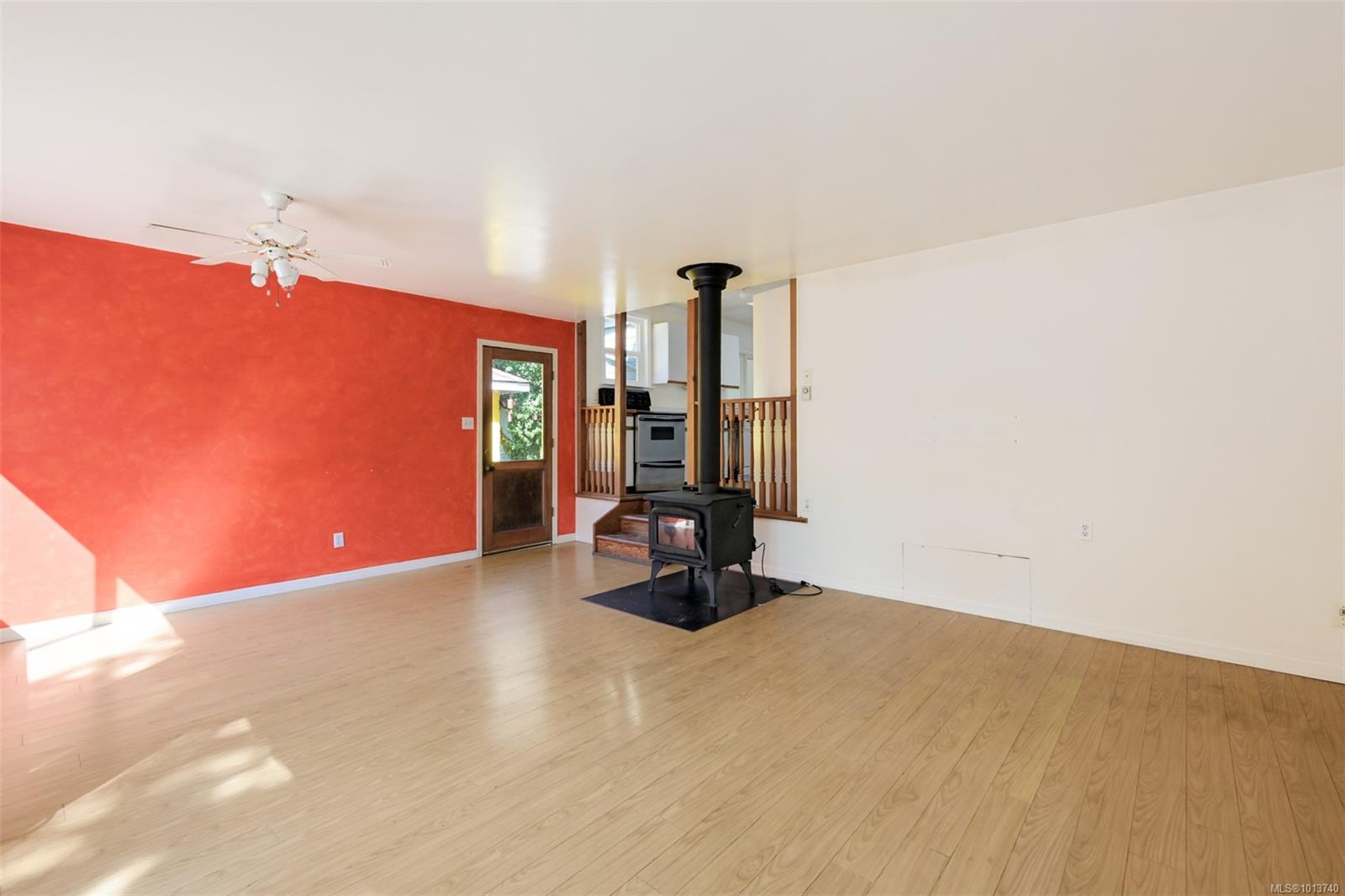 735 Violet Ave