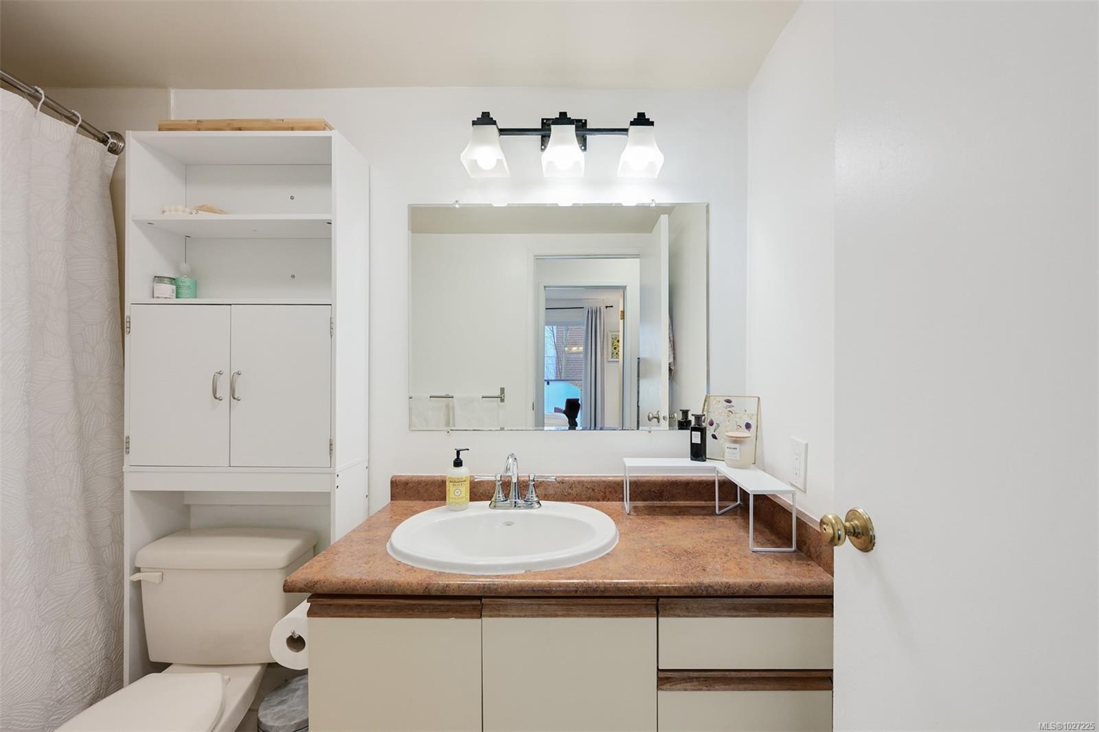 1619 Morrison St # 201