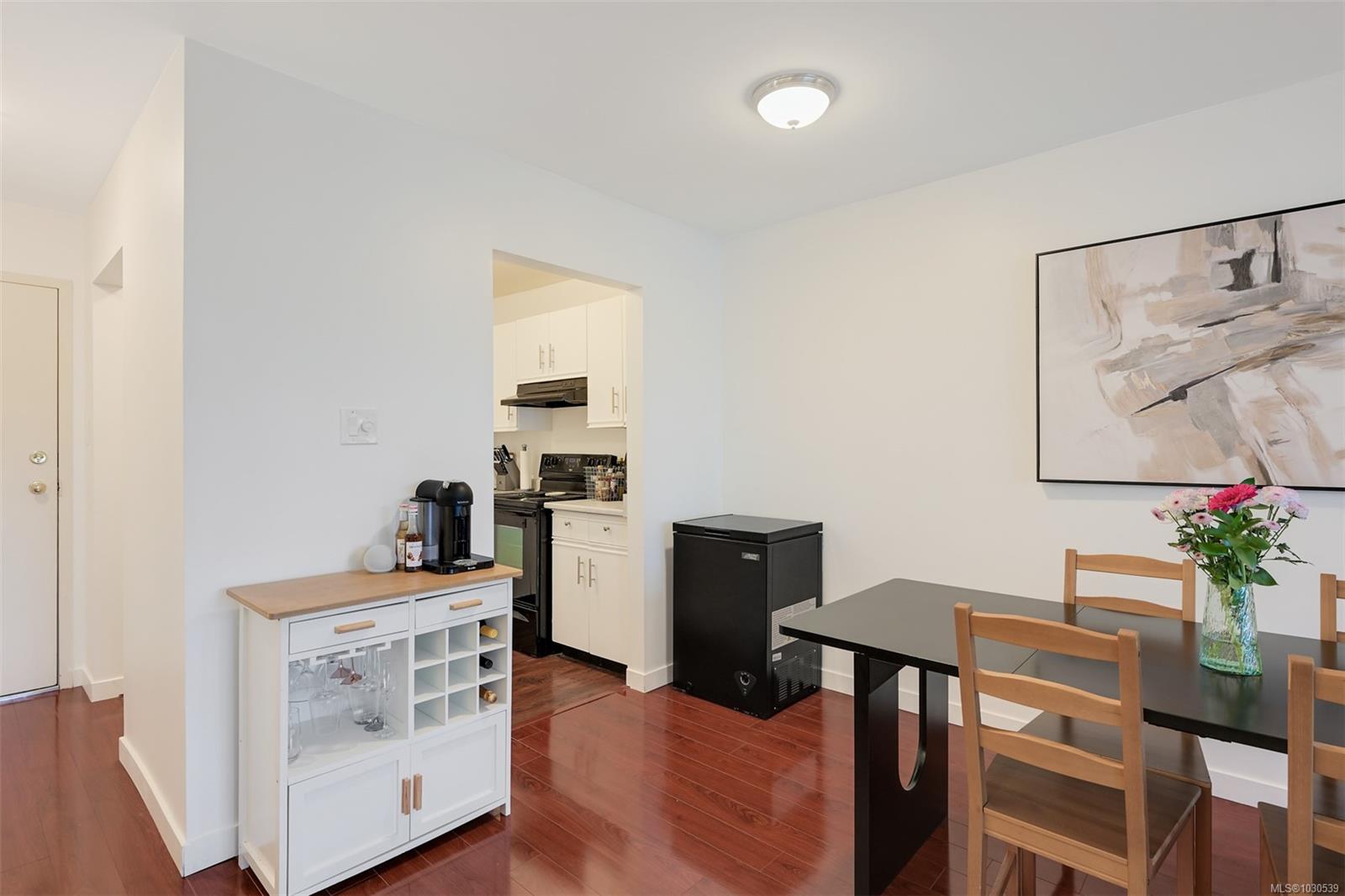 1619 Morrison St # 201