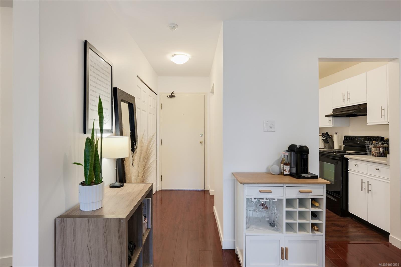 1619 Morrison St # 201