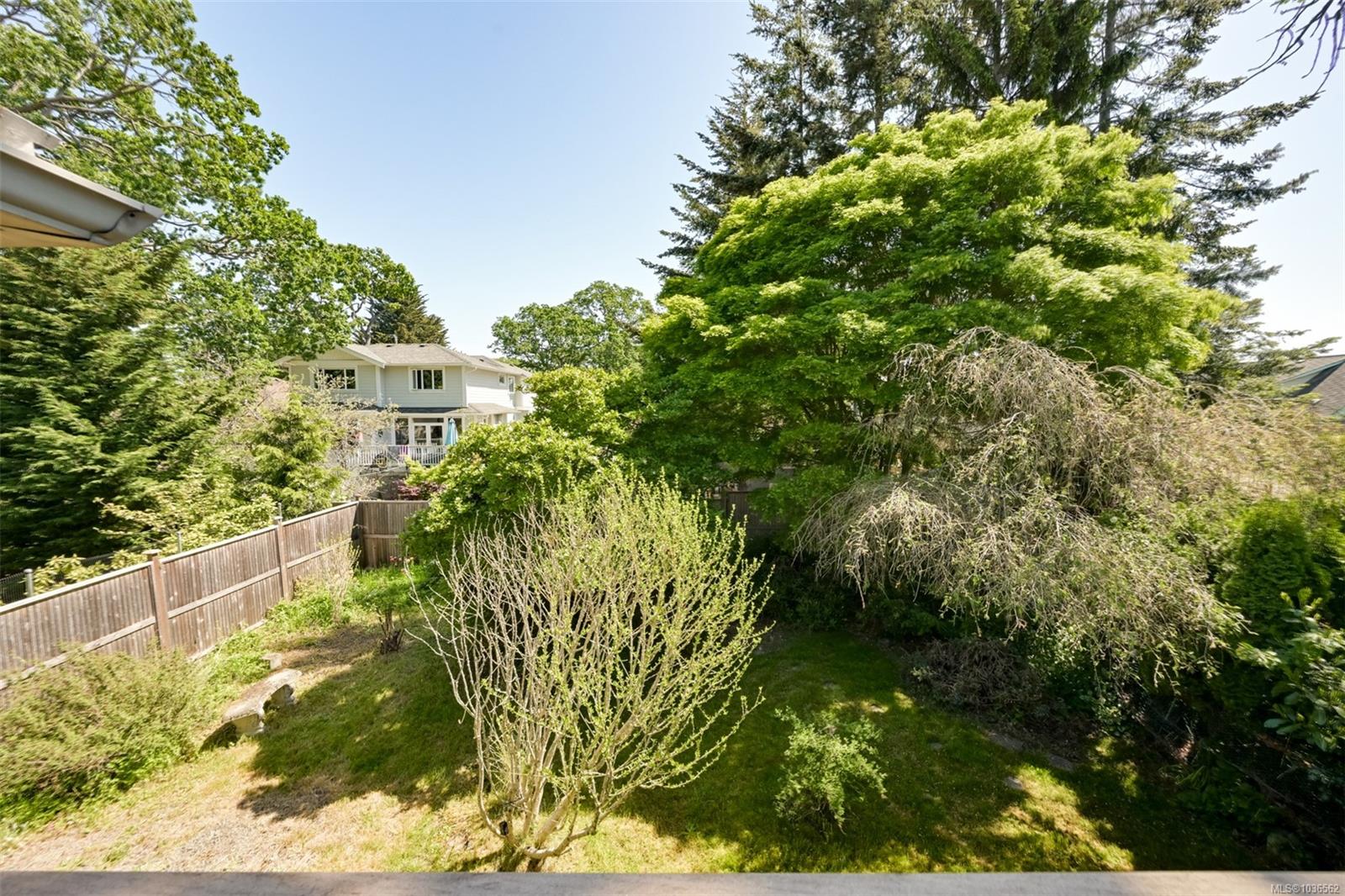 2765 Fernwood Rd
