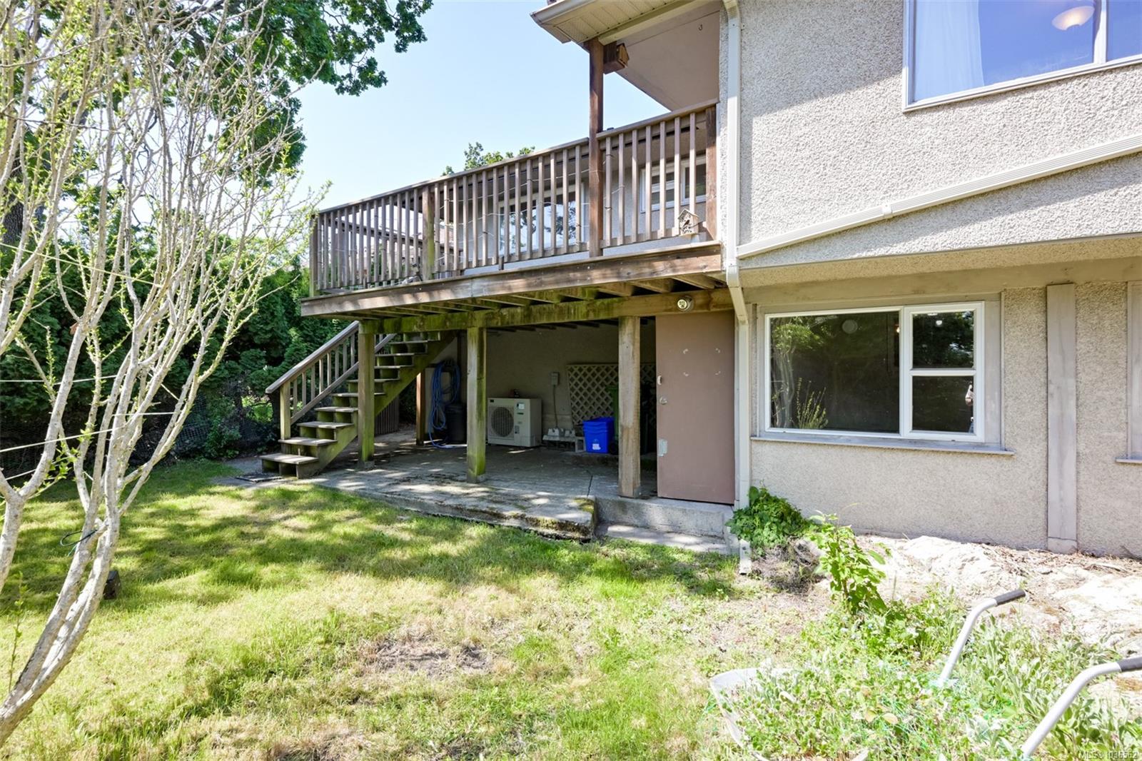 2765 Fernwood Rd