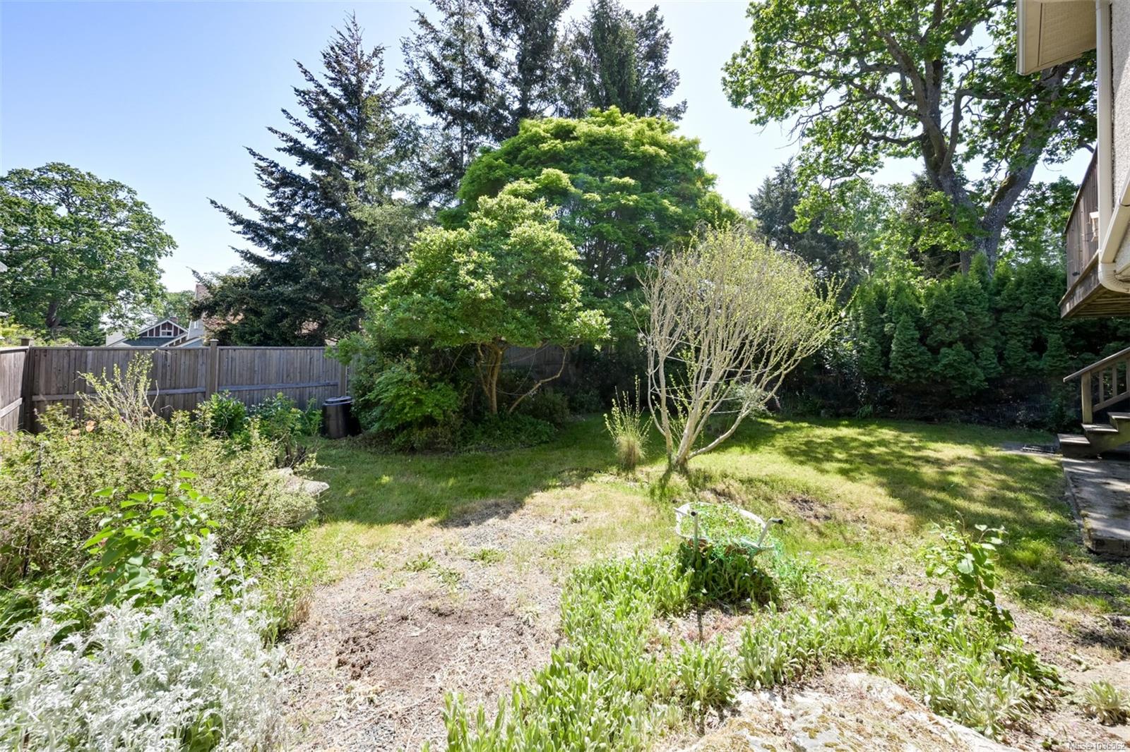 2765 Fernwood Rd