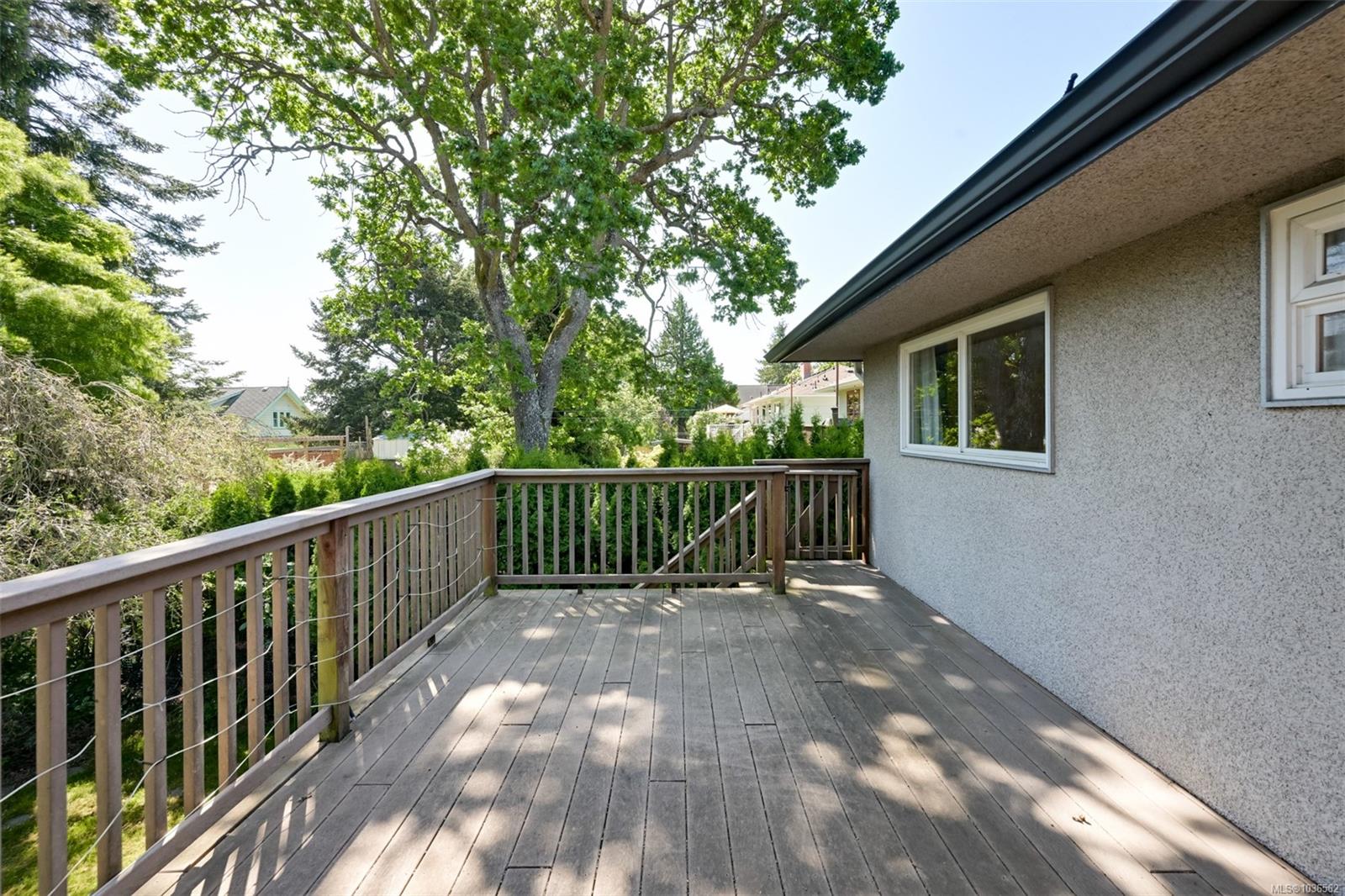 2765 Fernwood Rd