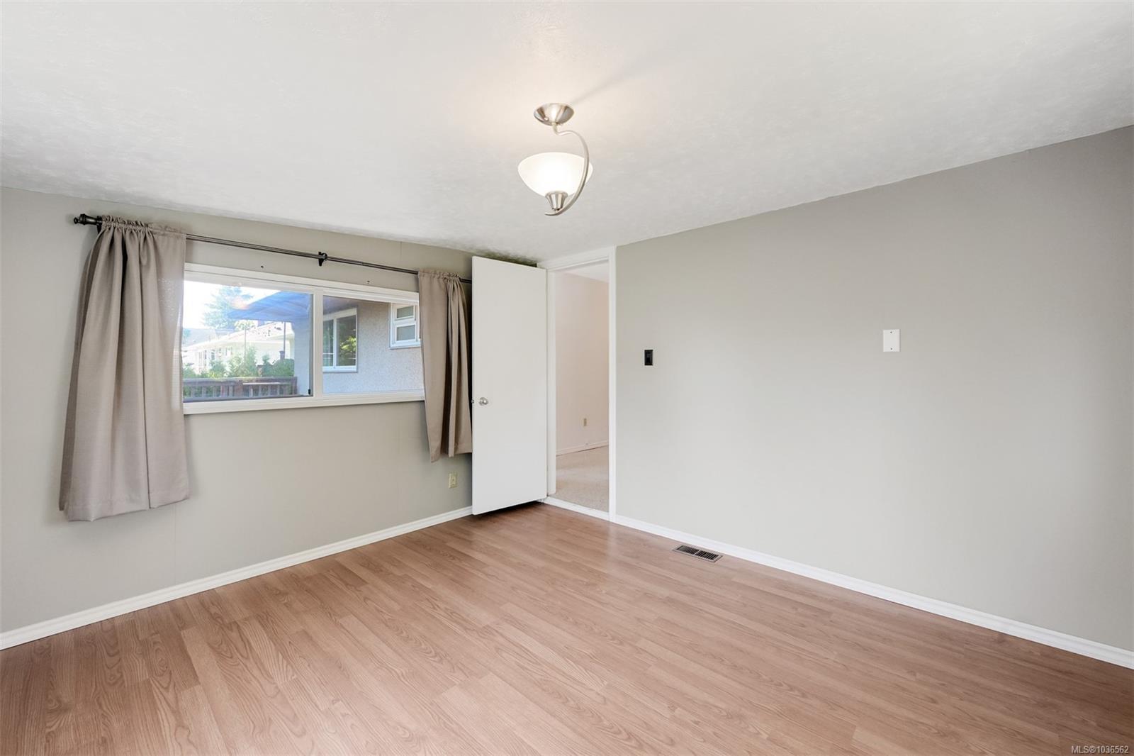 2765 Fernwood Rd