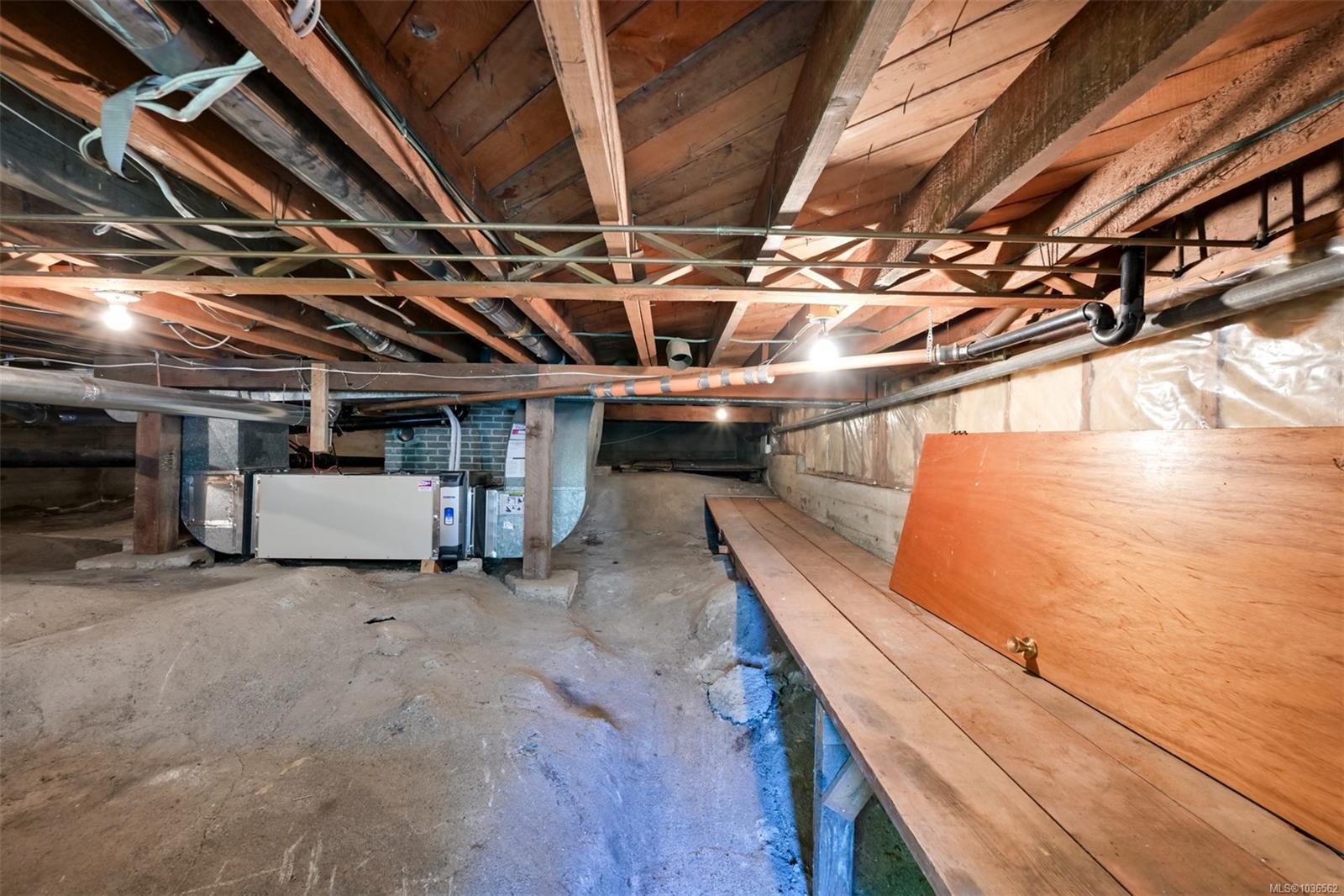 2765 Fernwood Rd