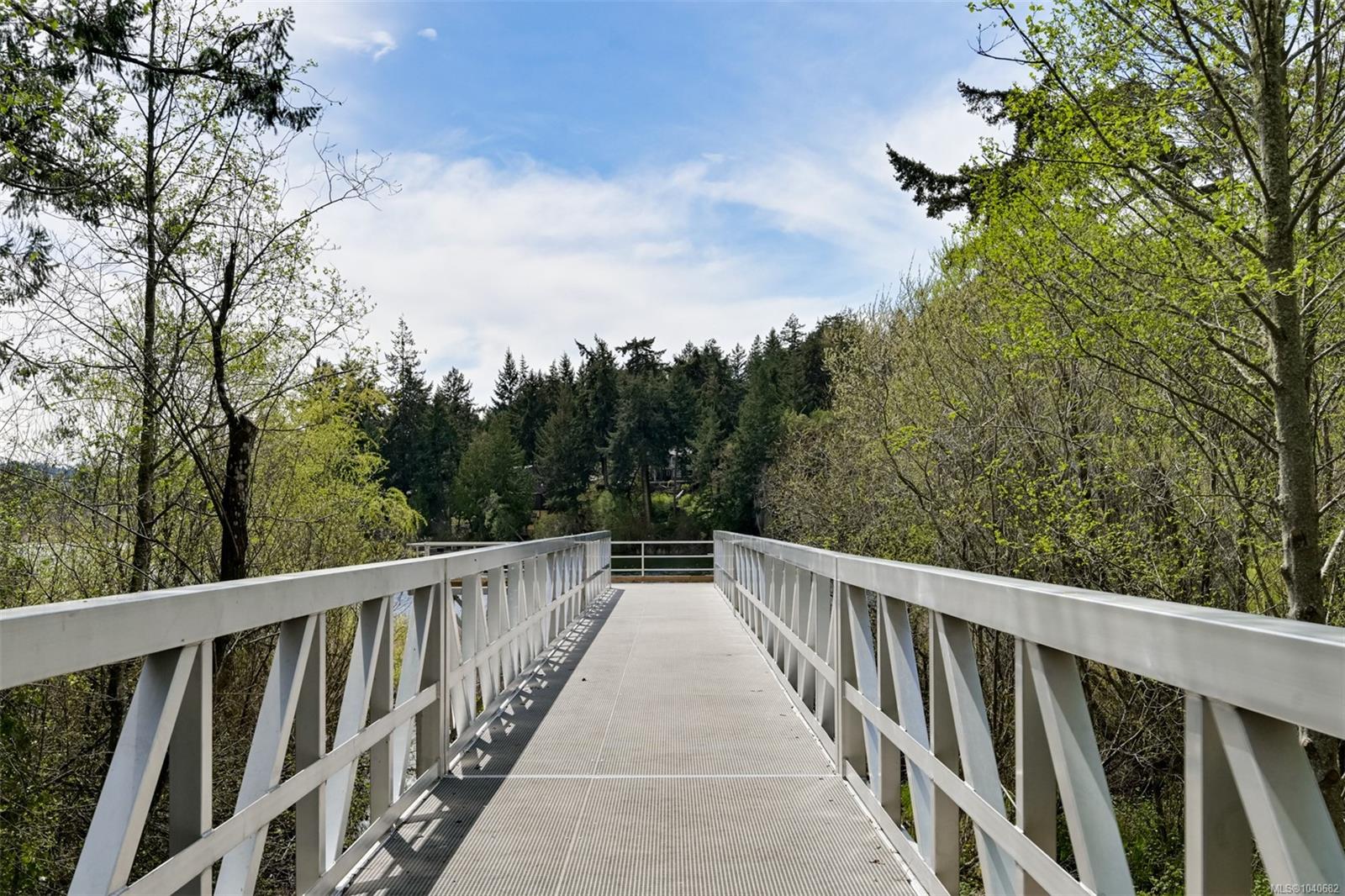 2500 Florence Lake Rd #17