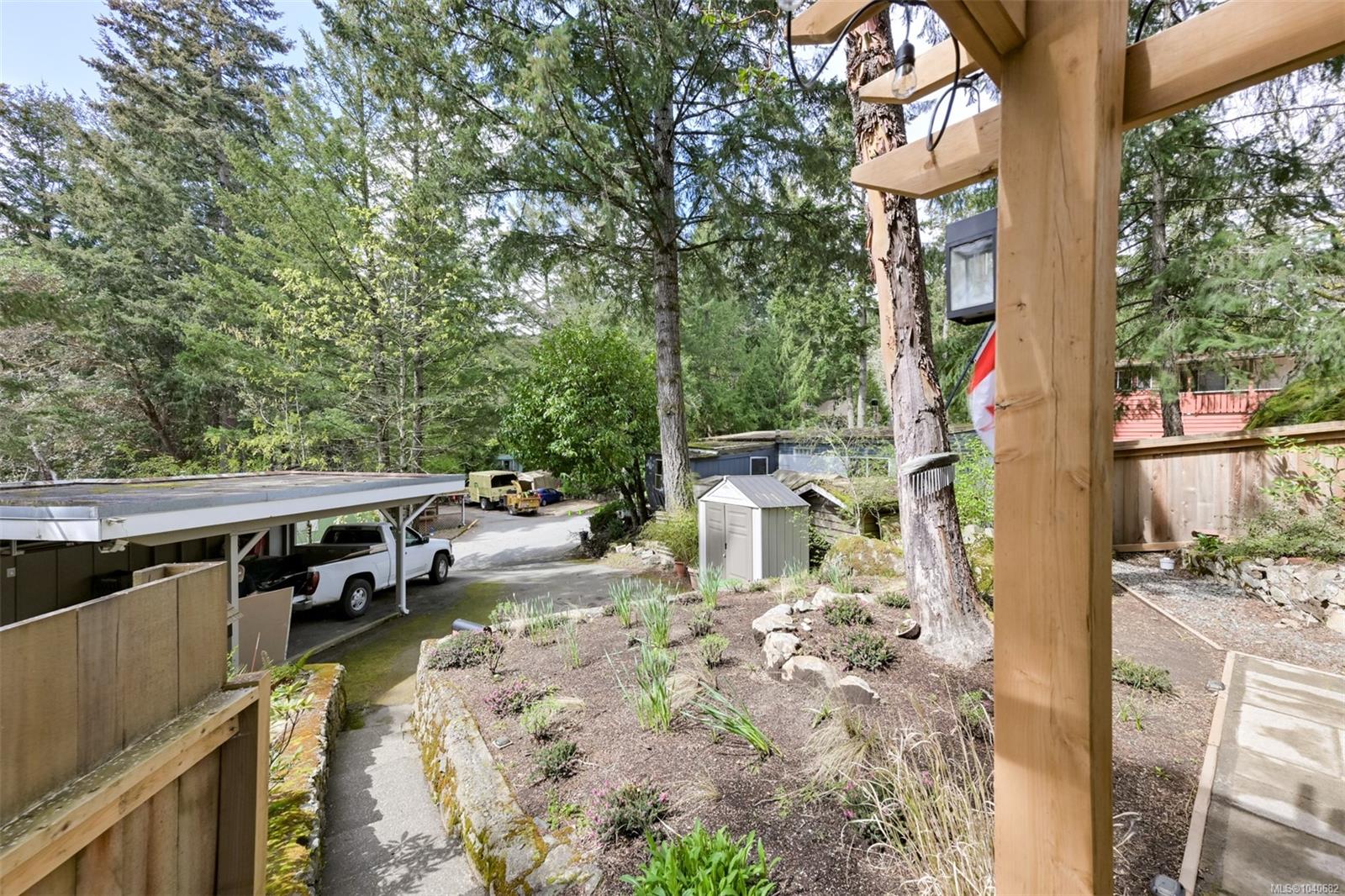 2500 Florence Lake Rd #17