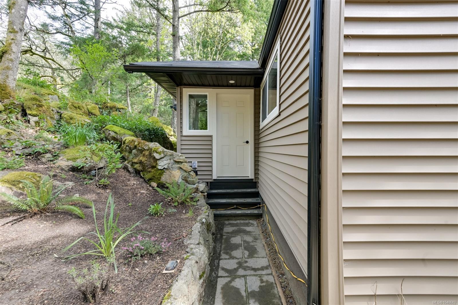 2500 Florence Lake Rd #17
