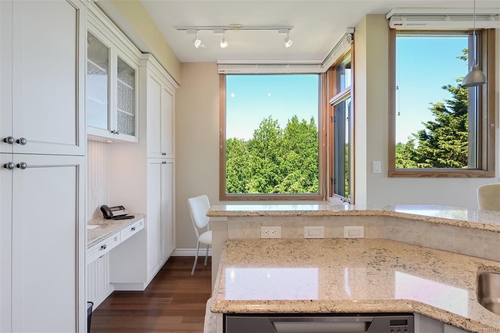 5329 Cordova Bay Rd #408