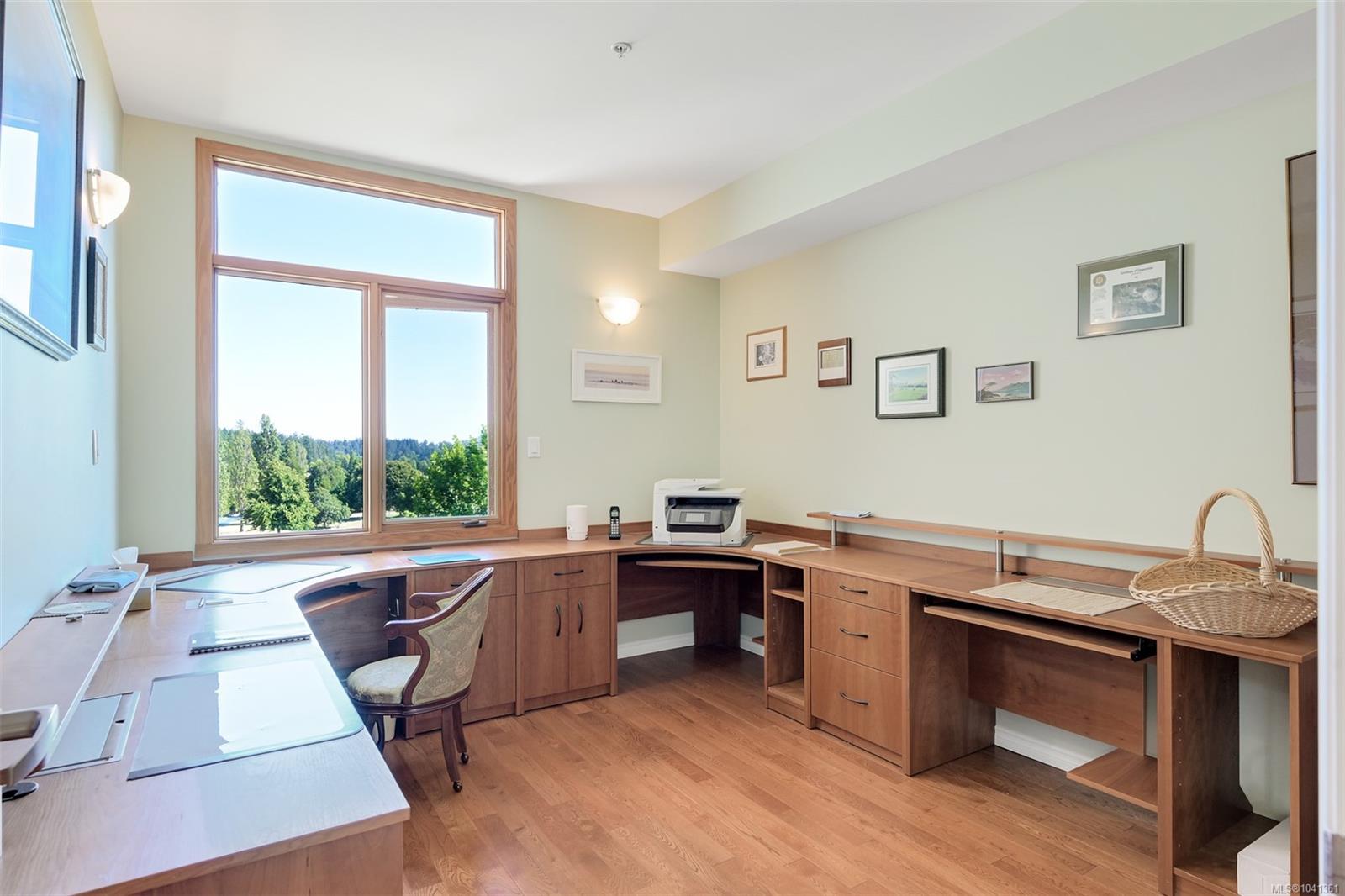 5329 Cordova Bay Rd #408
