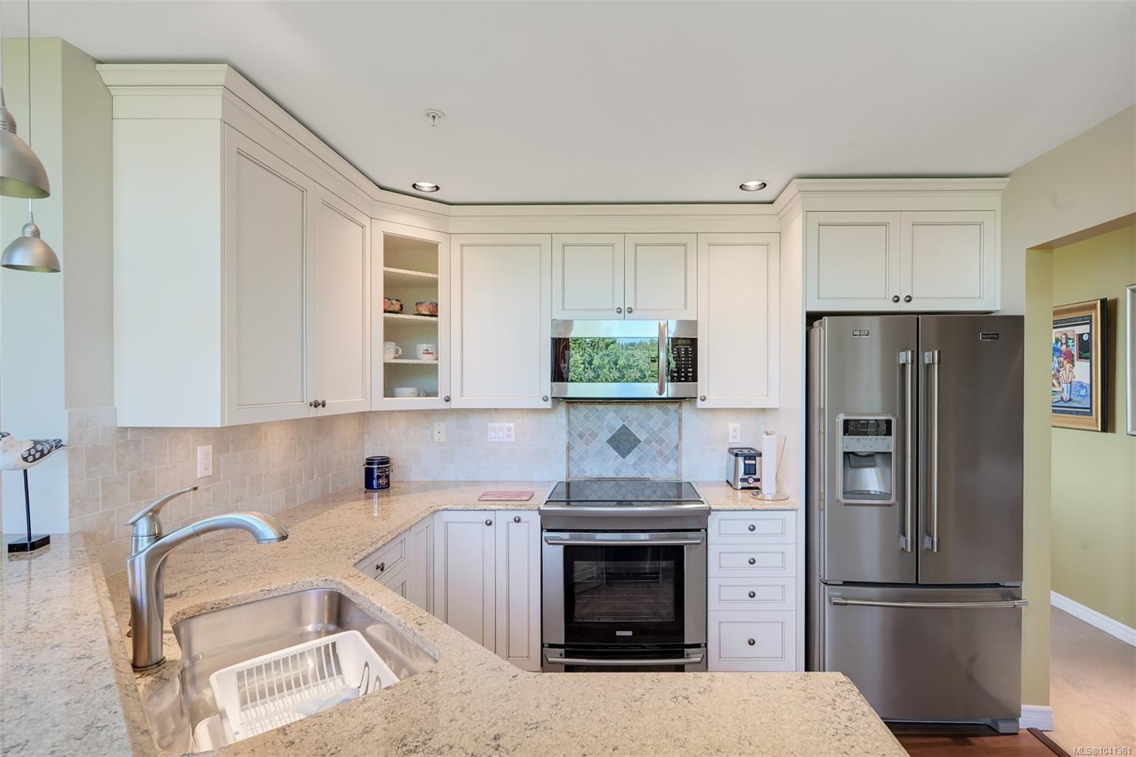 5329 Cordova Bay Rd #408