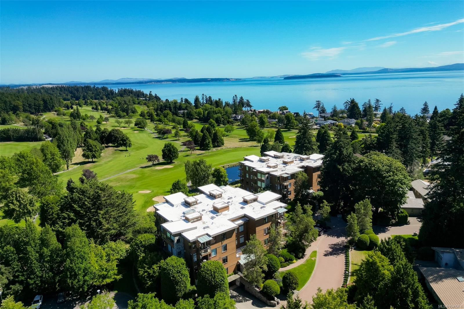 5329 Cordova Bay Rd #408
