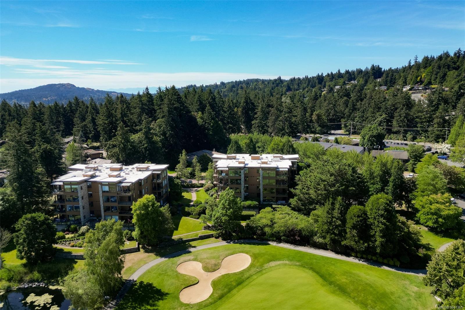 5329 Cordova Bay Rd #408