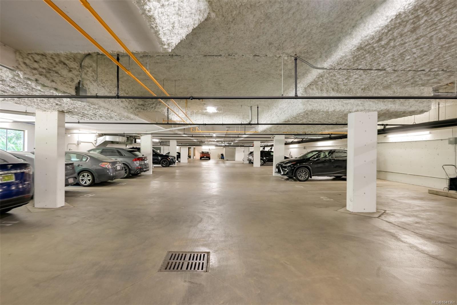 5329 Cordova Bay Rd #408