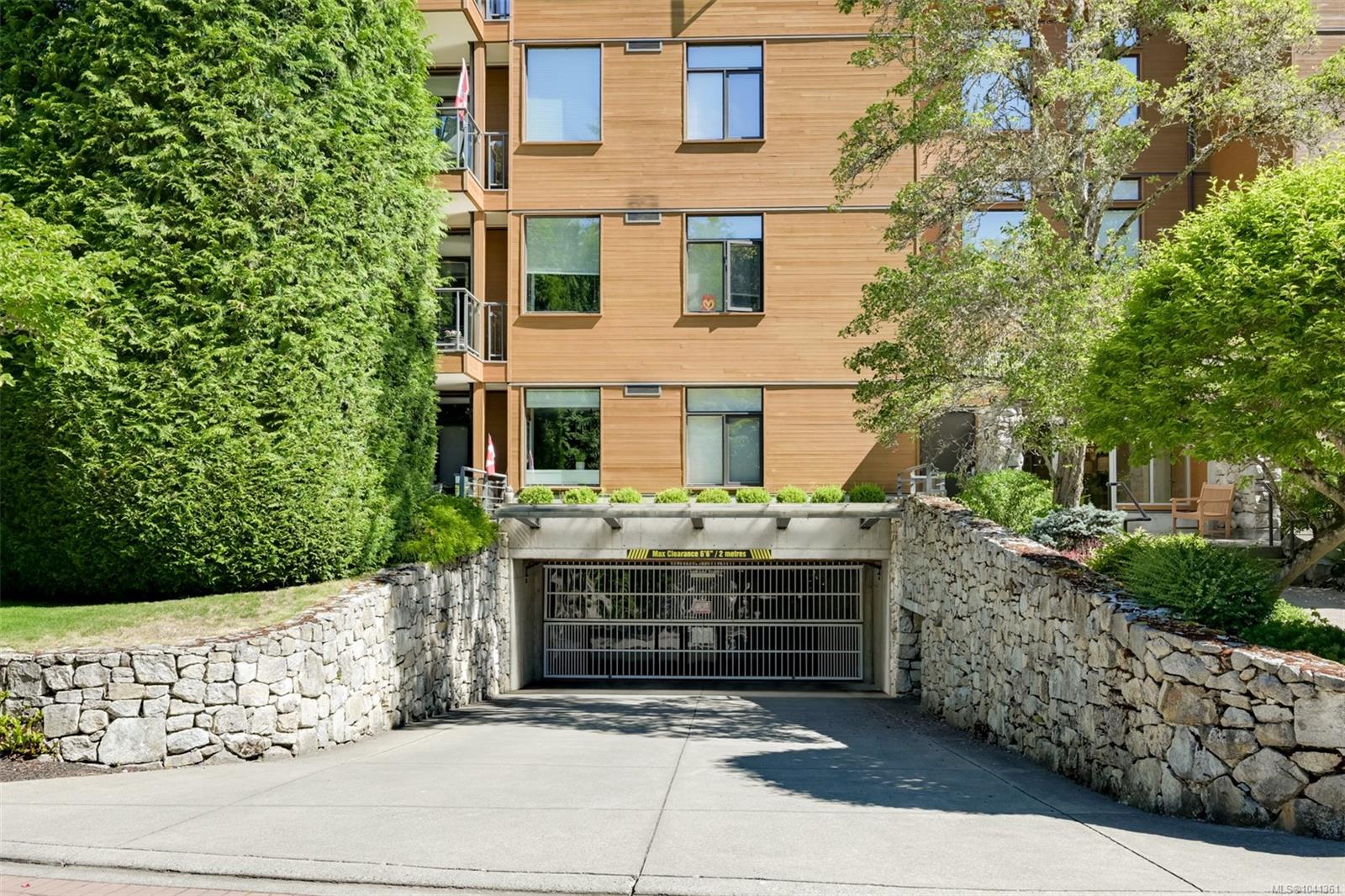 5329 Cordova Bay Rd #408