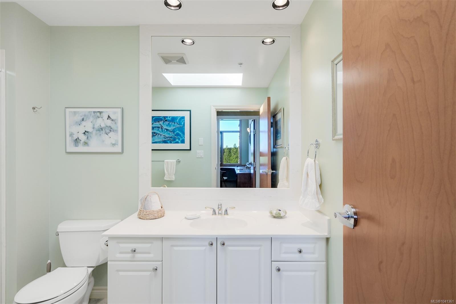 5329 Cordova Bay Rd #408