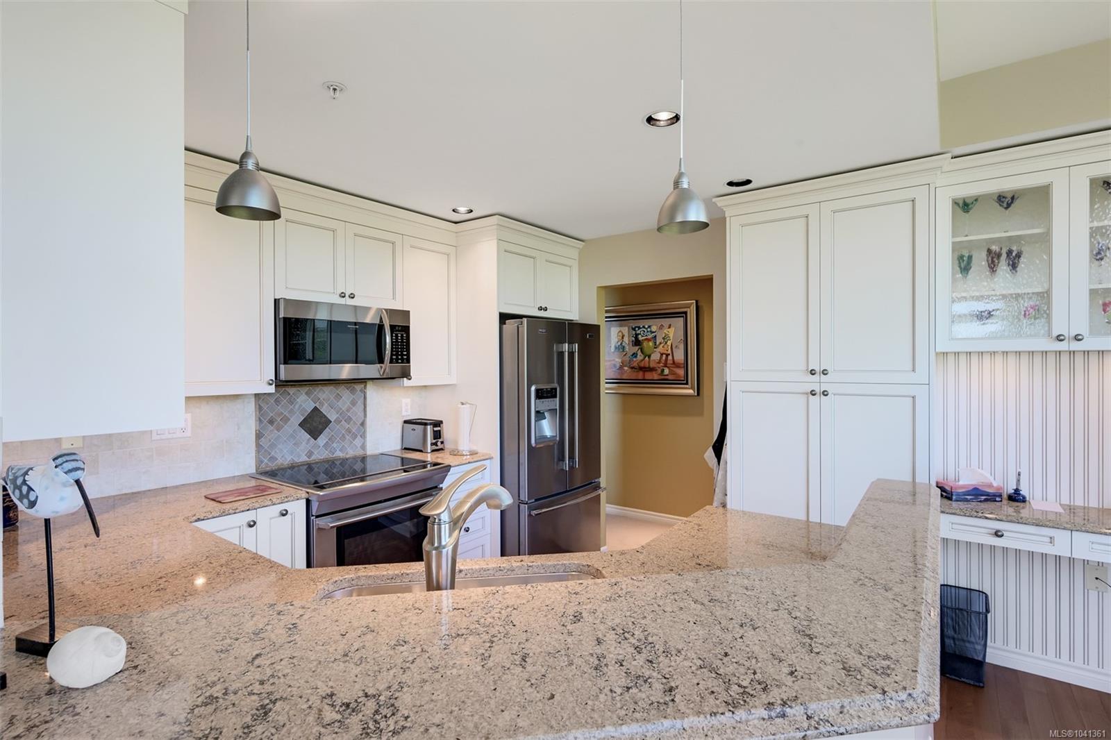 5329 Cordova Bay Rd #408