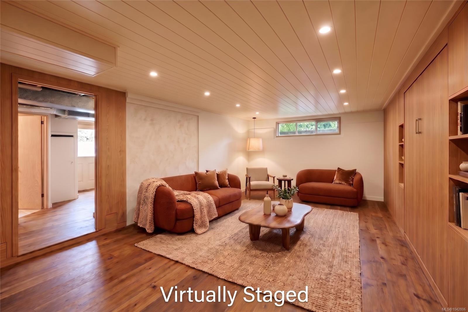 3341 Rolston Cres