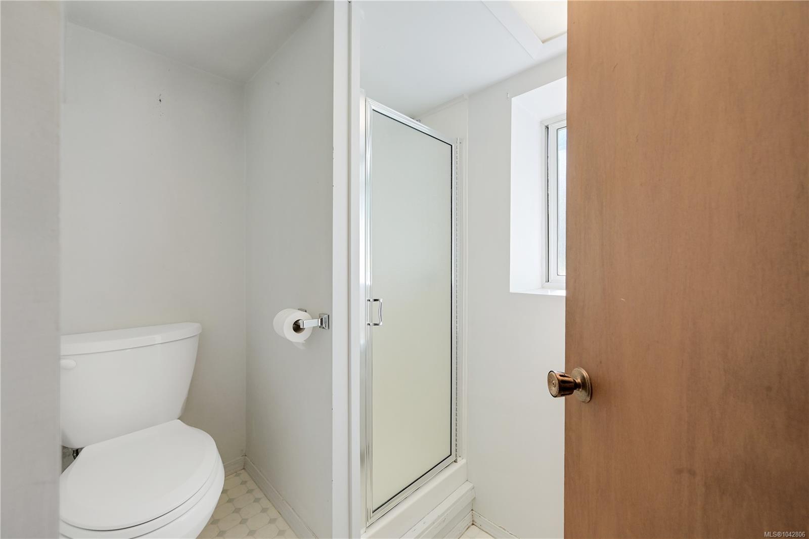3341 Rolston Cres