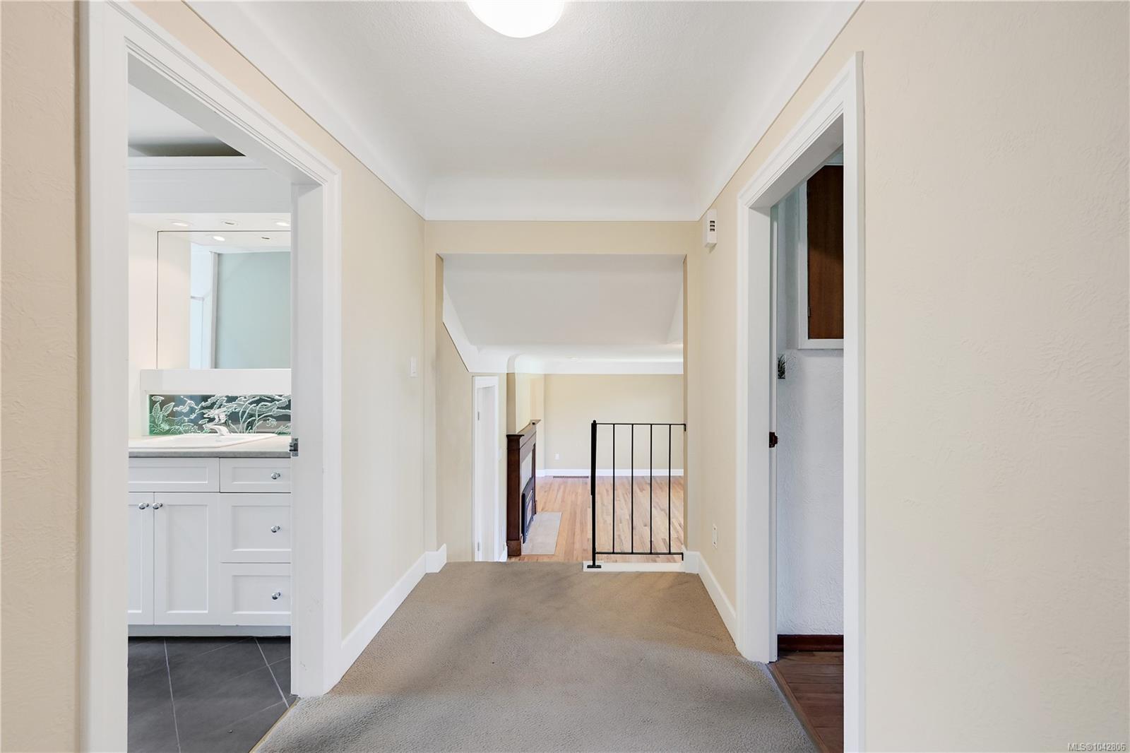 3341 Rolston Cres