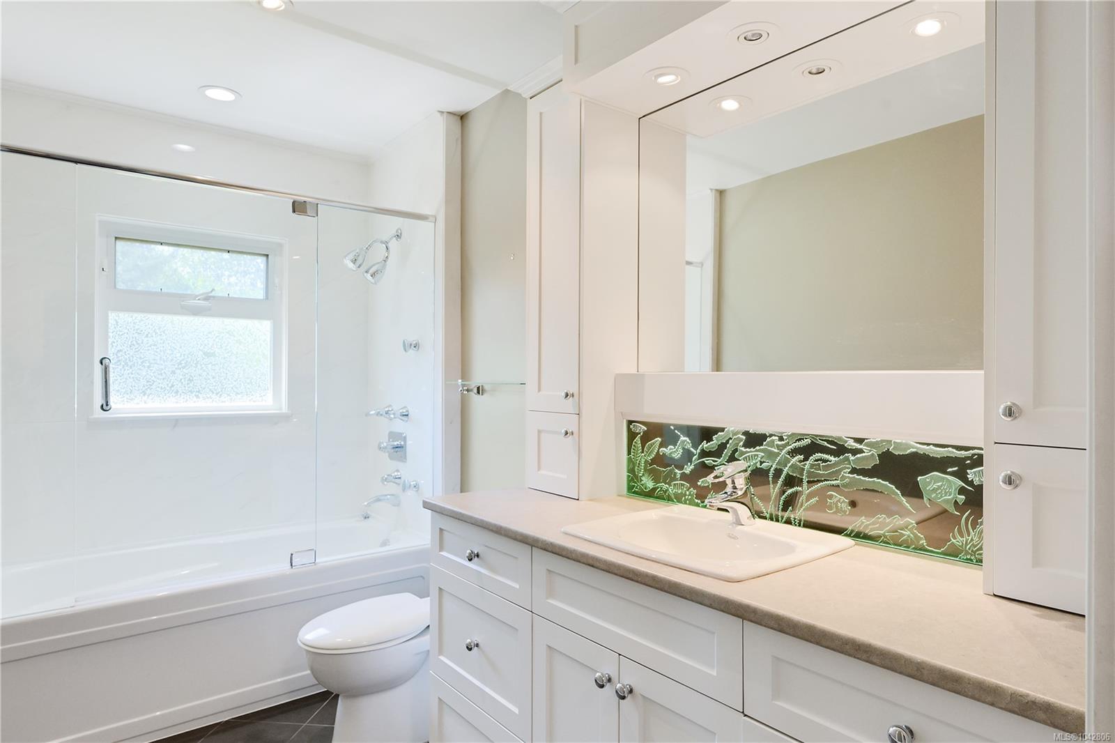 3341 Rolston Cres