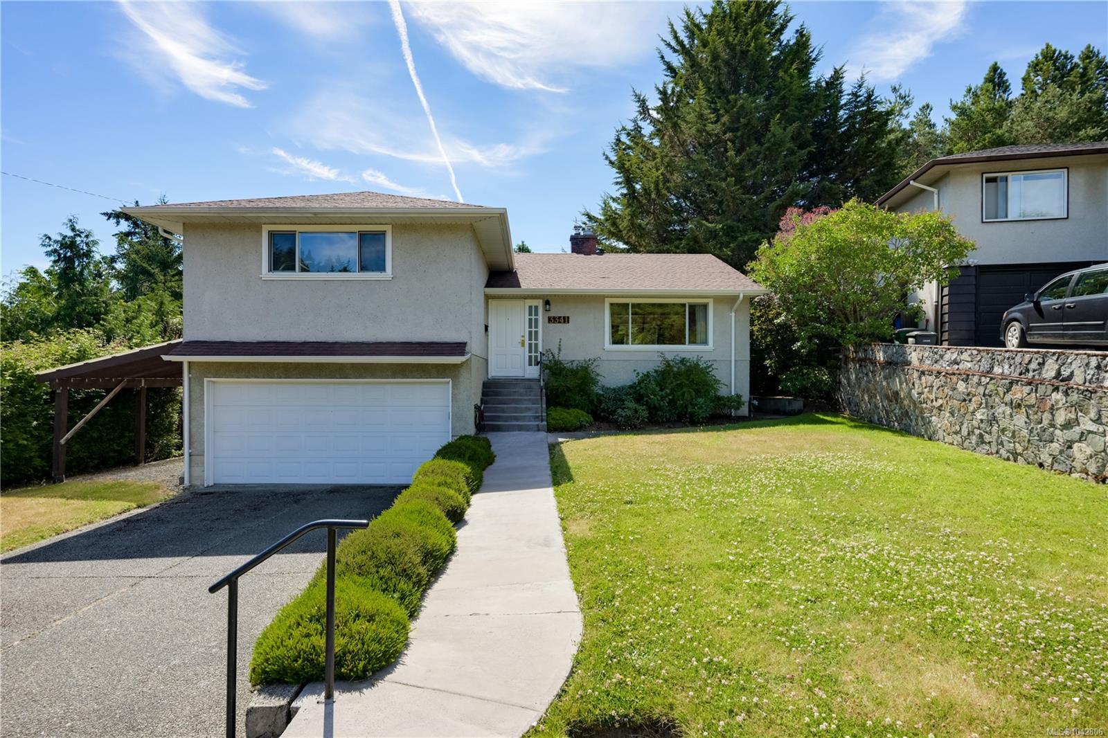 3341 Rolston Cres