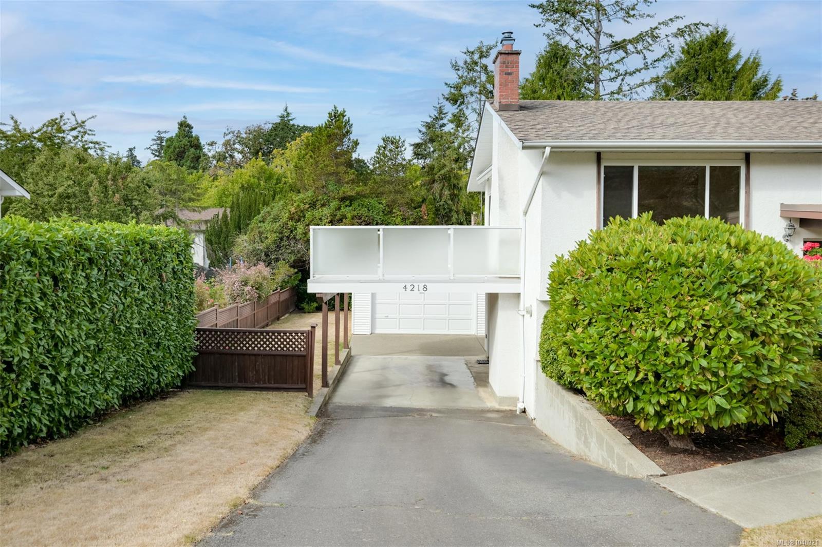 4218 Thornhill Cres